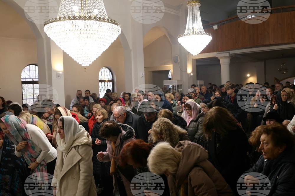 Храм „Св. Андрей Първозвани“ - храмов празник - литургия