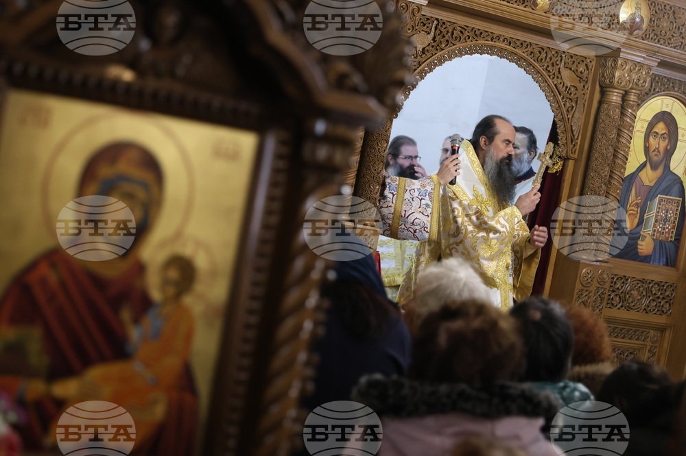 Храм „Св. Андрей Първозвани“ - храмов празник - литургия