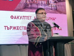 Плевен - Медицински университет - млади лекари - дипломиране