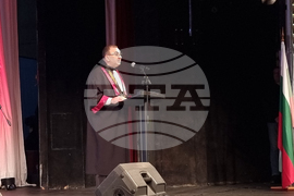 Плевен - Медицински университет - млади лекари - дипломиране