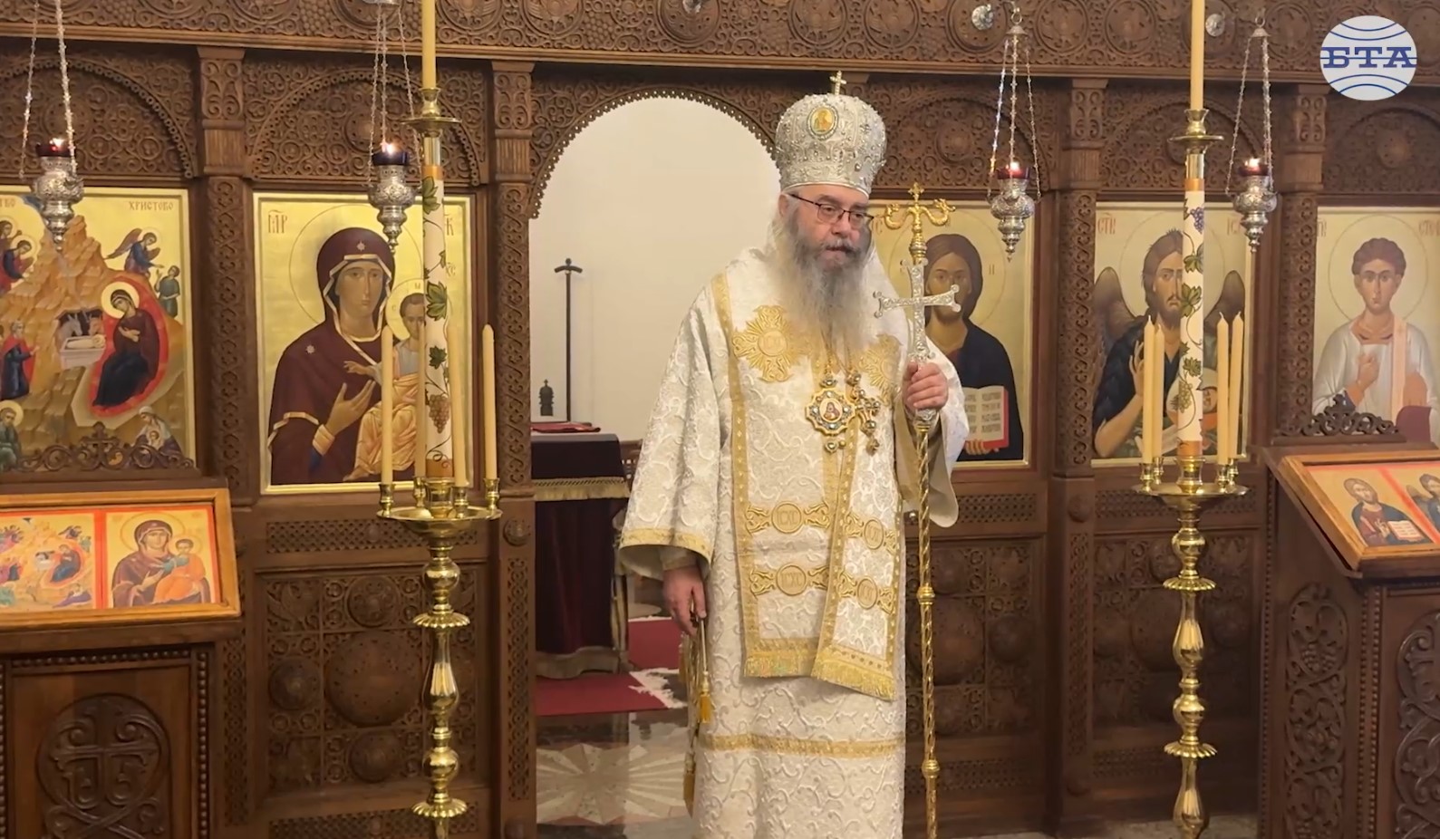 На Андреевден игуменът на Рилския манастир епископ Евлогий призова да не се пристрастяваме към земните богатства