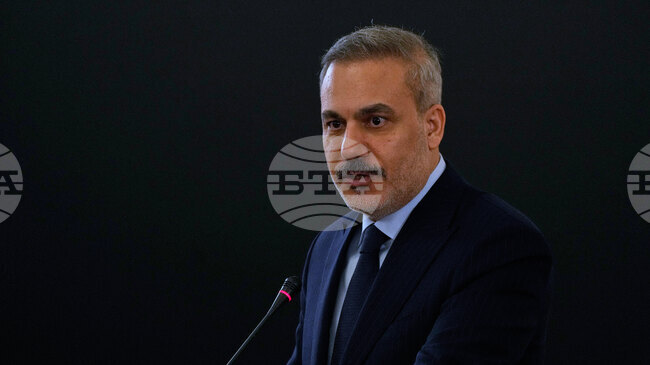 Турският външен министър за постигането на мир между Русия и Украйна: Важно е страните да не стават от масата за преговори