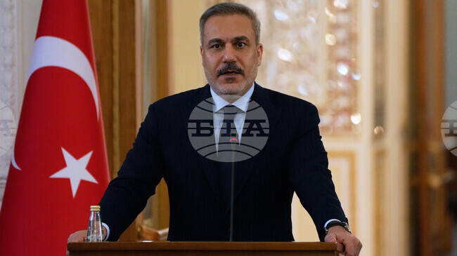 Турският външен министър Хакан Фидан се срещна с представители на политическото крило на „Хамас“