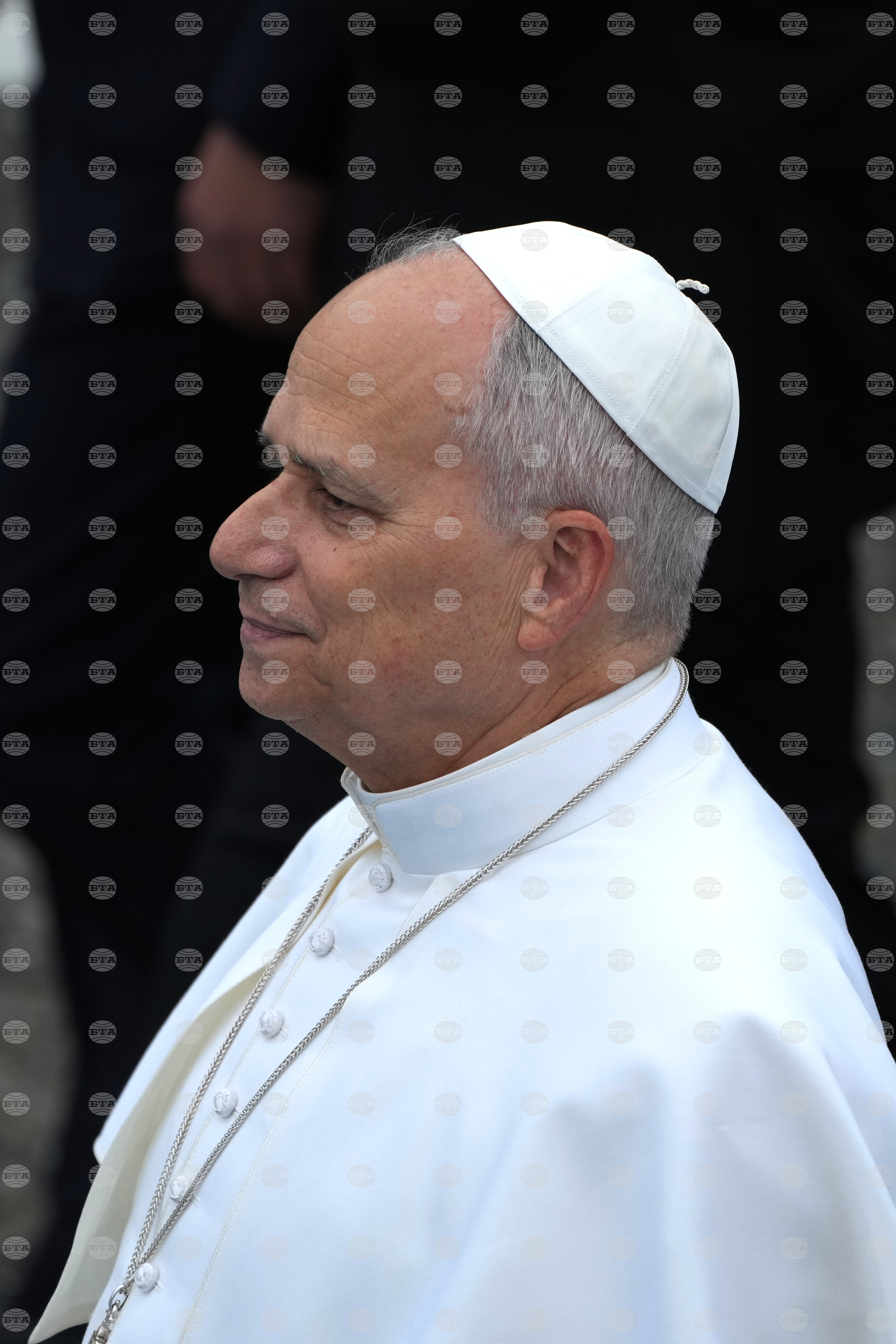 Папа Лъв Четиринадесети пристигна в Ливан