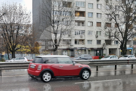 Столица - цветни автомобили - ежедневие