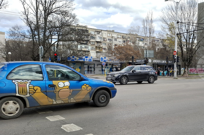 Столица - цветни автомобили - ежедневие