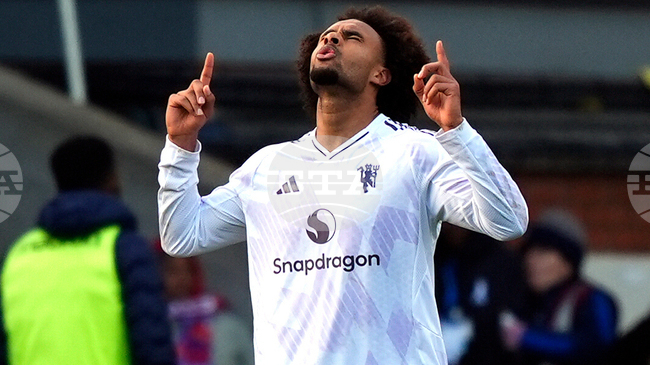 Рома преговаря за привличането на Зиркзее под наем от Манчестър Юнайтед