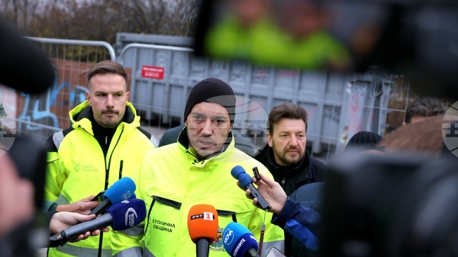 Обновихме около 700 м от пътя към ски писта „Лалето“ и ремонтирахме още 600 м от достъпа до влека на „Ветровала“ на Витоша, написа Васил Терзиев 