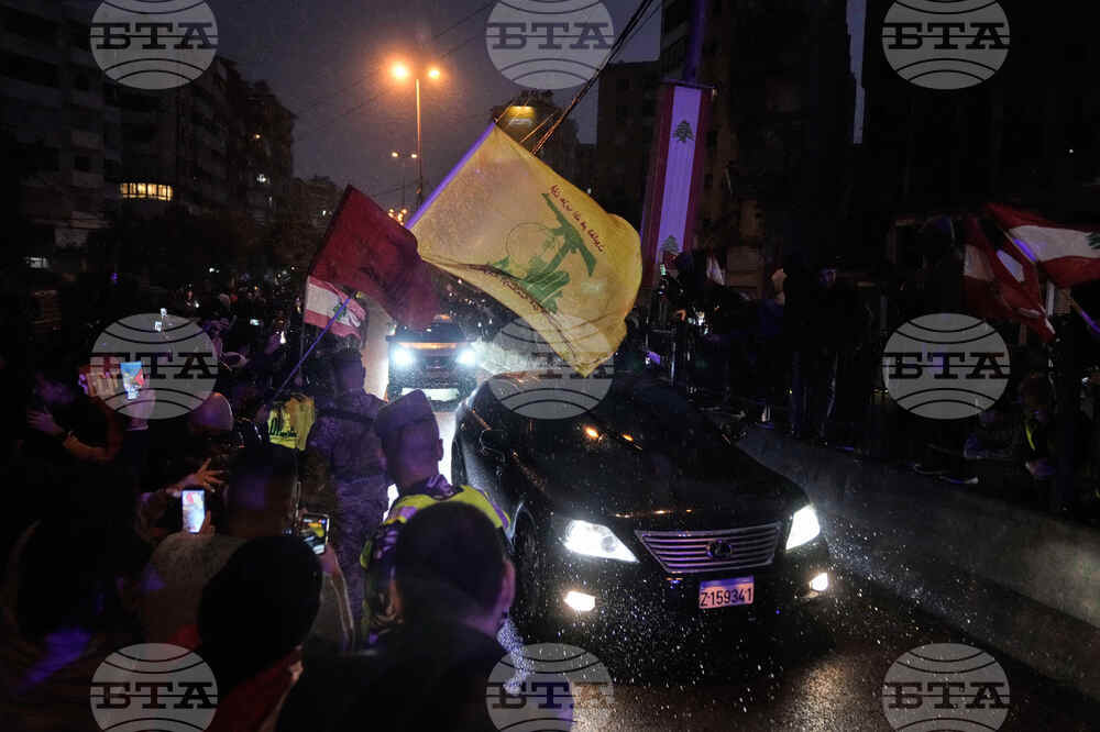 APTOPIX Lebanon Mideast Pope