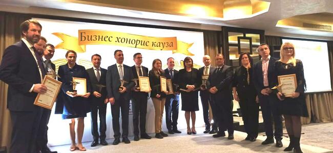 Министър Иванов връчи приза за социално отговорно предприемачество в областта на земеделието на Винекс Славянци“ АД