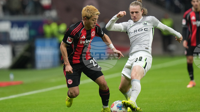 Айтрнахт Франкфурт измъкна равенство срещу Волфсбург с гол от дузпа в добавеното време