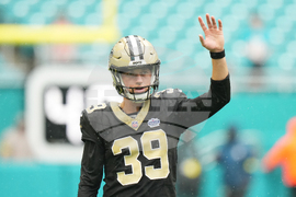 Saints Dolphins Football