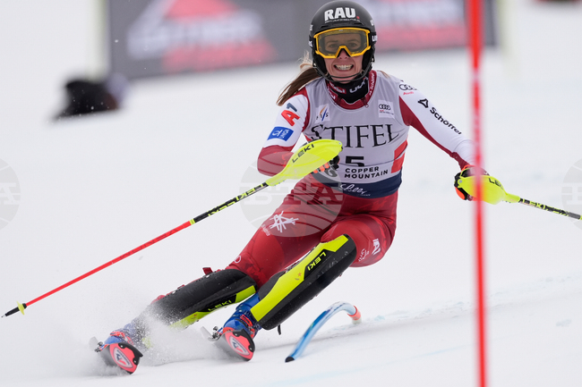 Австрийската скиорка Катарина Линсбергер пострада сериозно при инцидент по време на тренировка