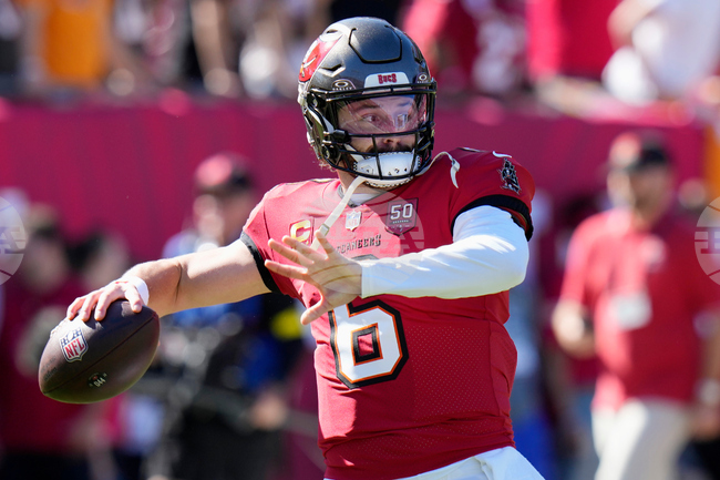 Cardinals Buccaneers Football