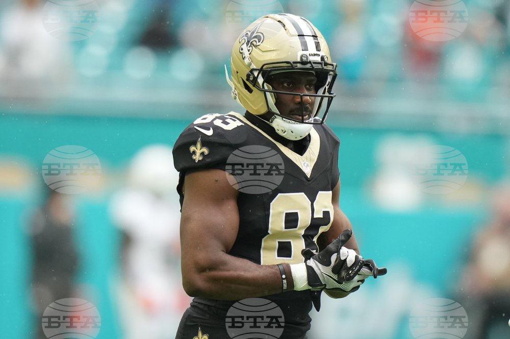 Saints Dolphins Football