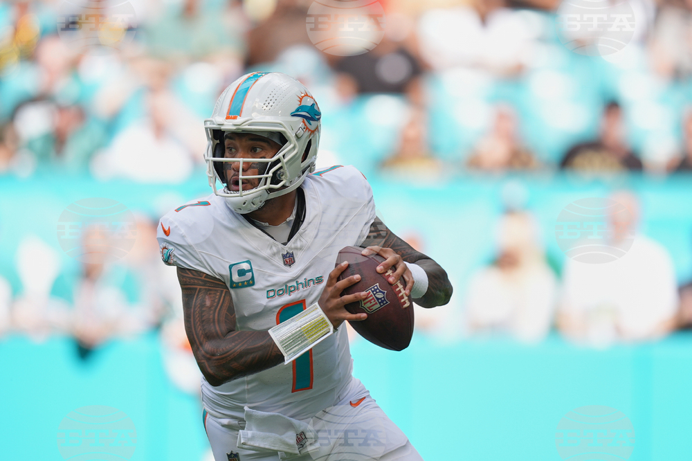 Saints Dolphins Football