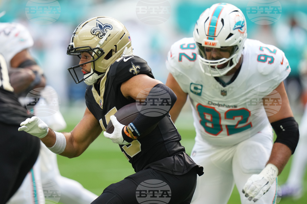 Saints Dolphins Football