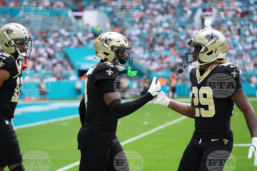 Saints Dolphins Football