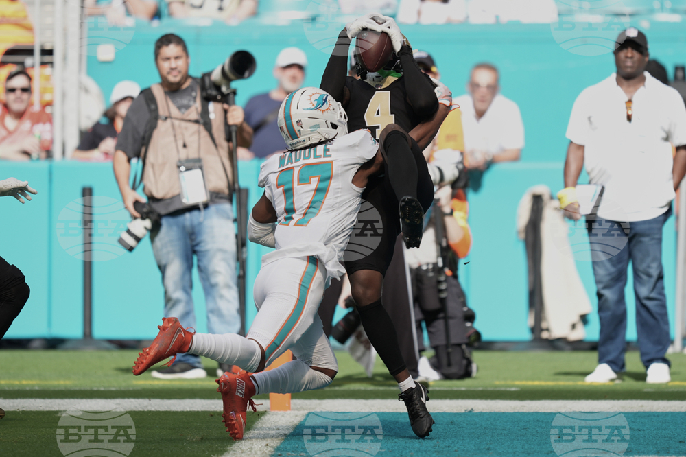 Saints Dolphins Football