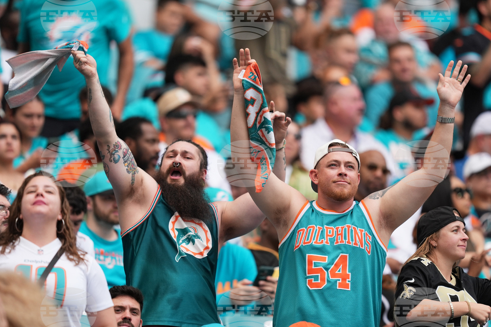 Saints Dolphins Football