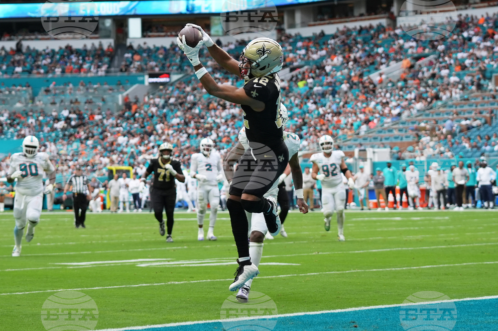 Saints Dolphins Football