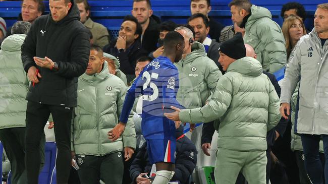 Мареска обмисля вариантите за заместник на Кайседо за гостуването в Лийдс