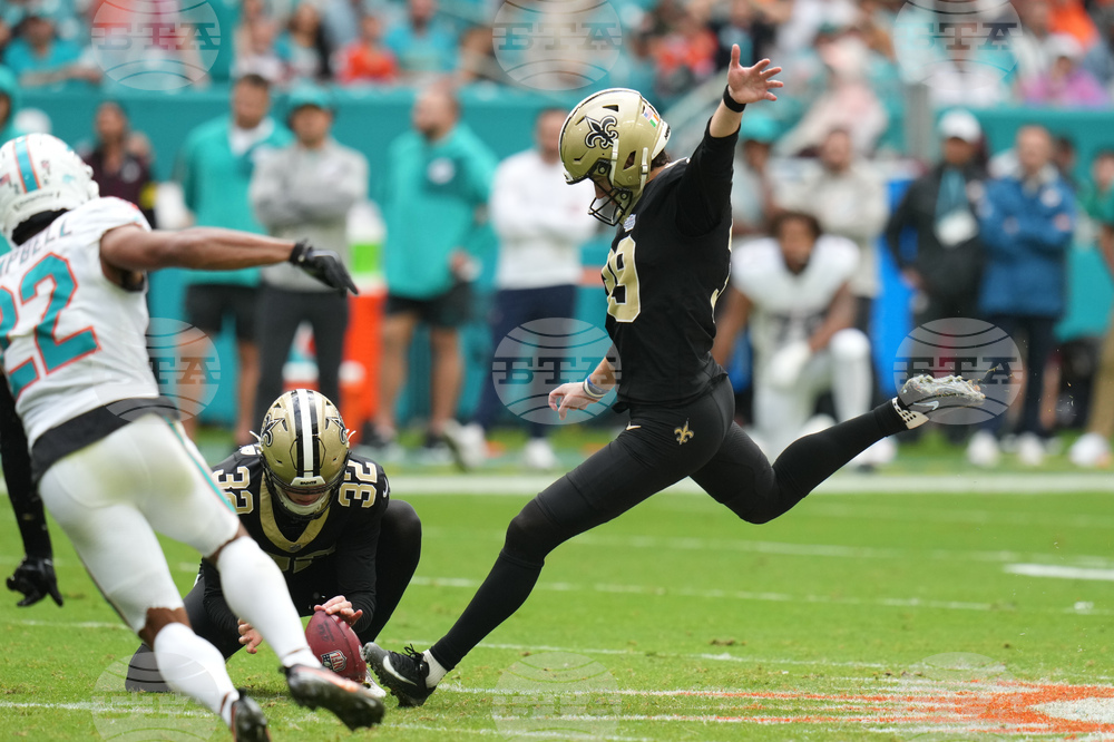 Saints Dolphins Football