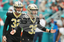 Saints Dolphins Football