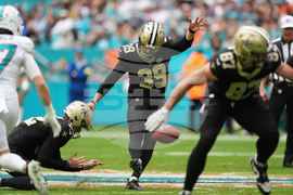 Saints Dolphins Football