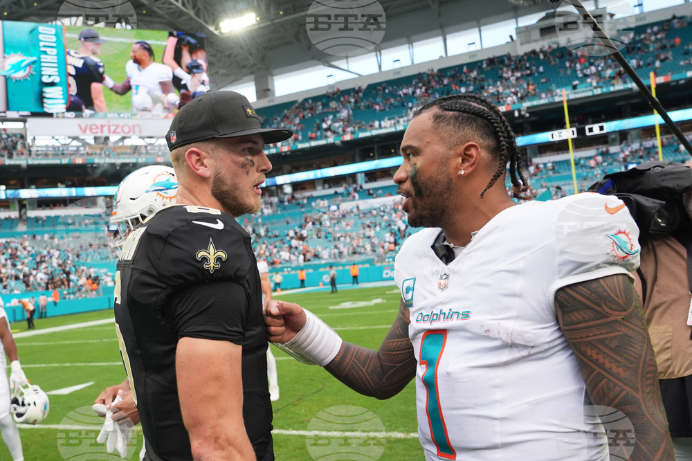 Saints Dolphins Football