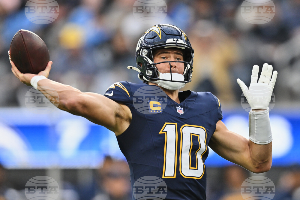 Raiders Chargers Football