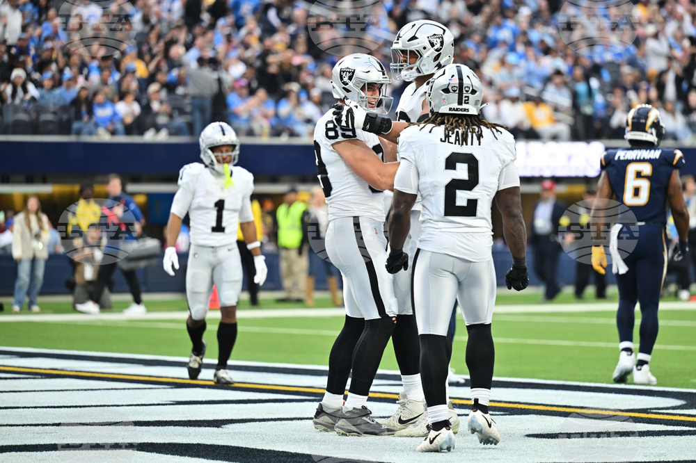 Raiders Chargers Football