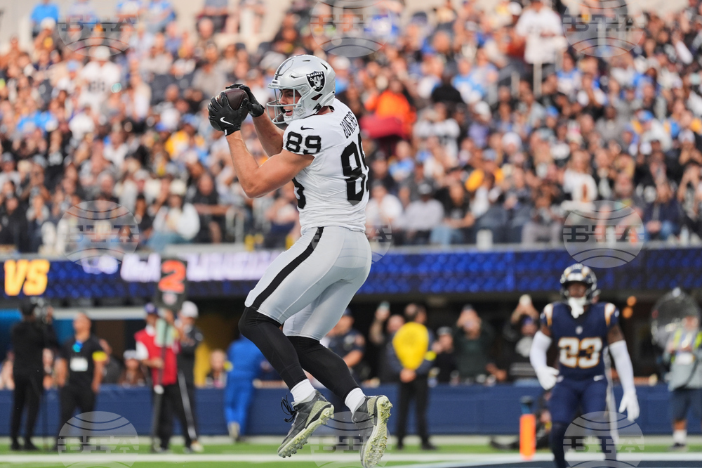 Raiders Chargers Football