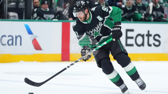 Хокеистът Тайлър Сегин пропуска остатъка от сезона в НХЛ заради контузия на коляното