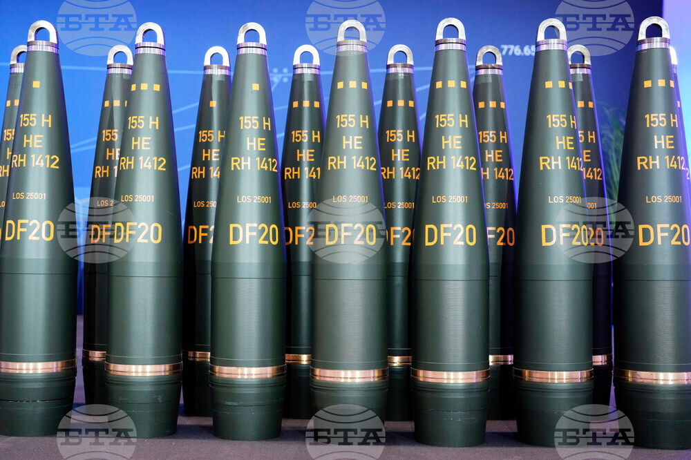 Напреженията по света са довели до рекордни приходи за оръжейните производители, констатира доклад