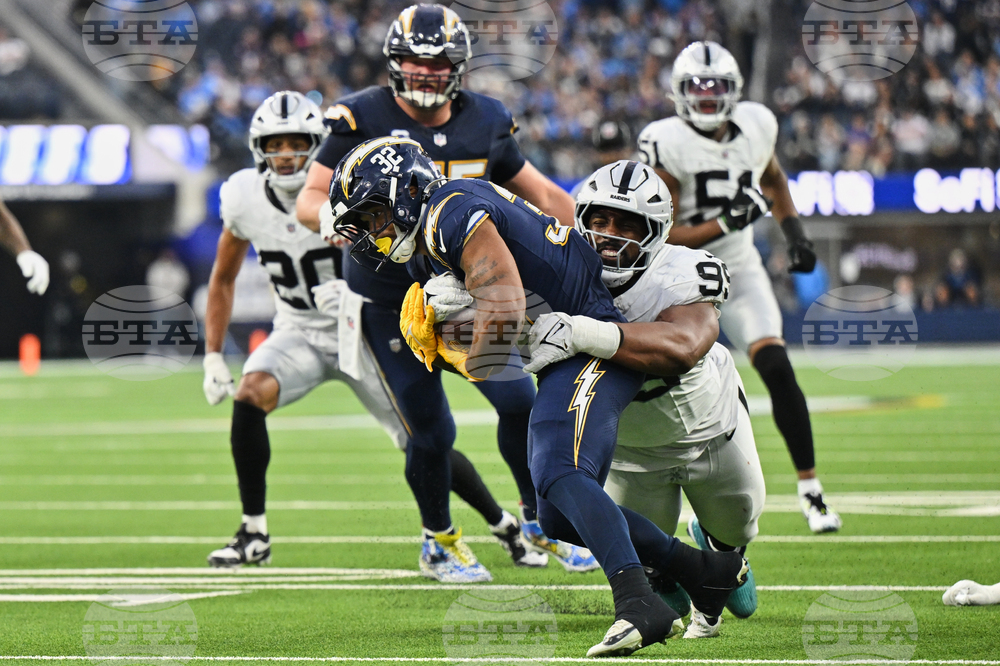 Raiders Chargers Football