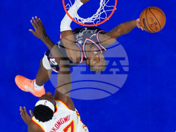 Hawks 76ers Basketball