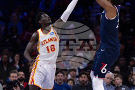 Hawks 76ers Basketball