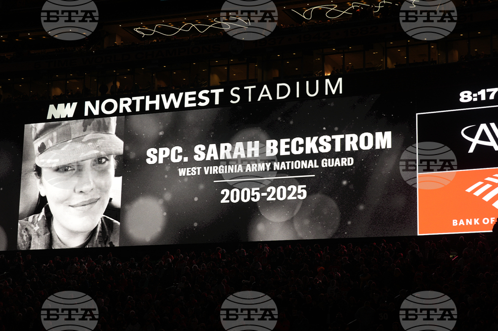 Broncos Commanders Football