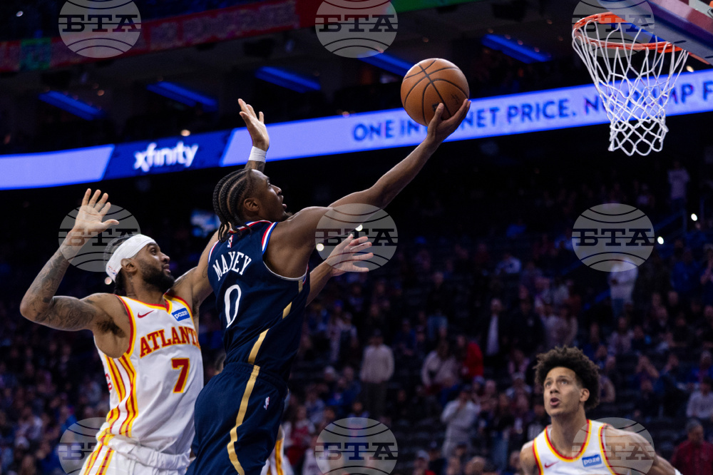 Hawks 76ers Basketball