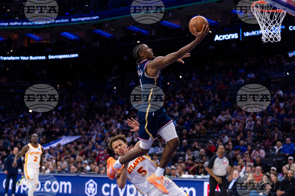 Hawks 76ers Basketball