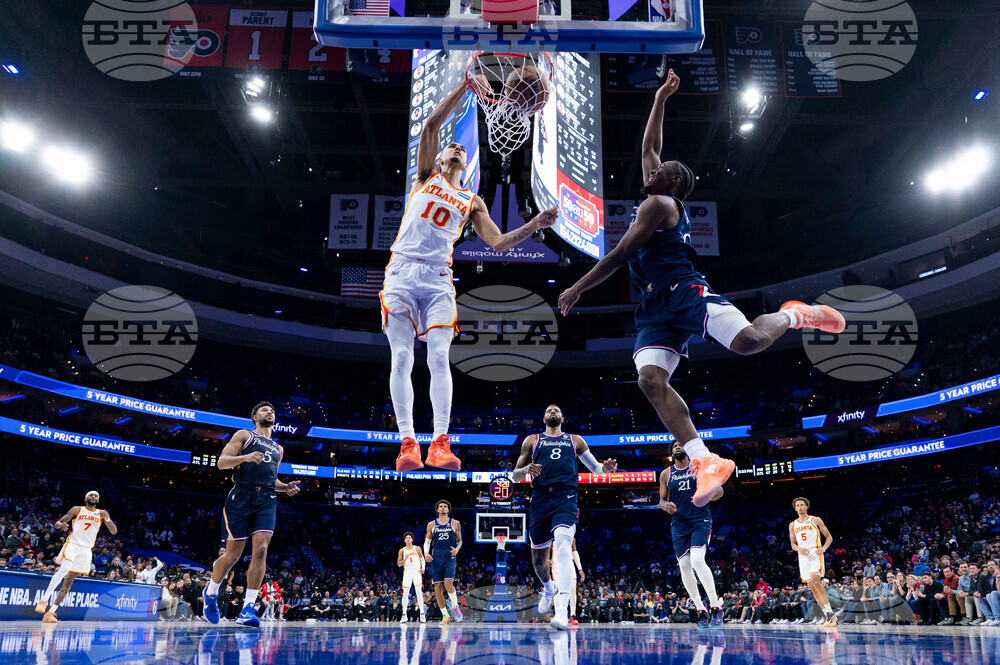 Hawks 76ers Basketball