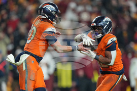 Broncos Commanders Football