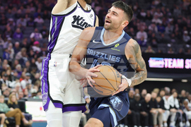 Grizzlies Kings Basketball