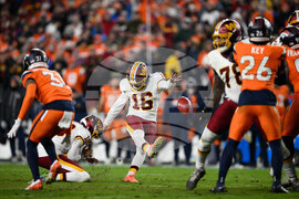 Broncos Commanders Football