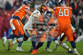 Broncos Commanders Football