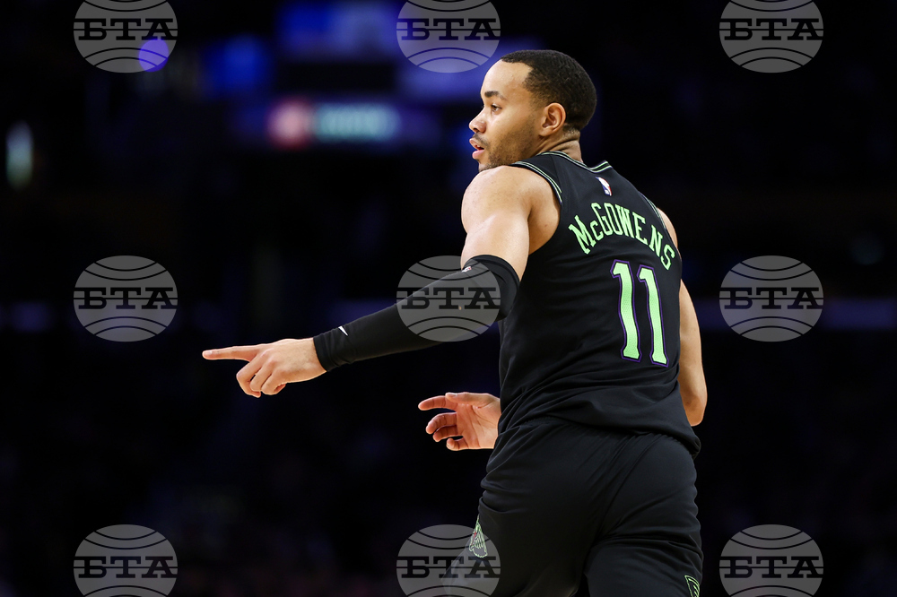 Pelicans Lakers Basketball