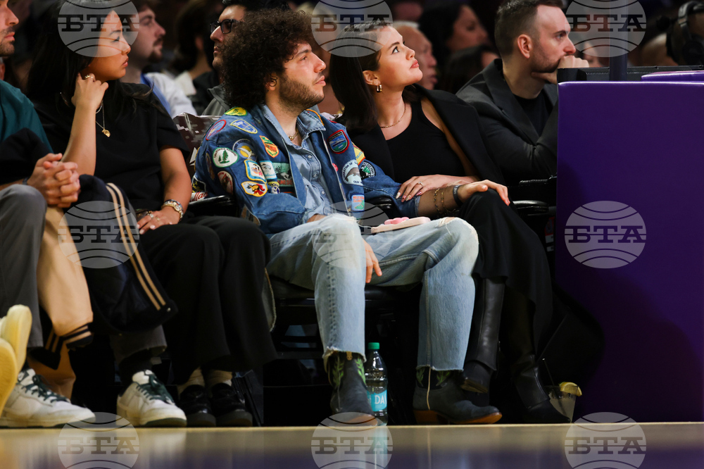 Pelicans Lakers Basketball