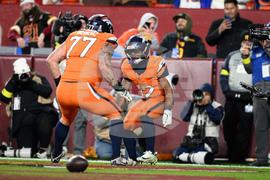 Broncos Commanders Football