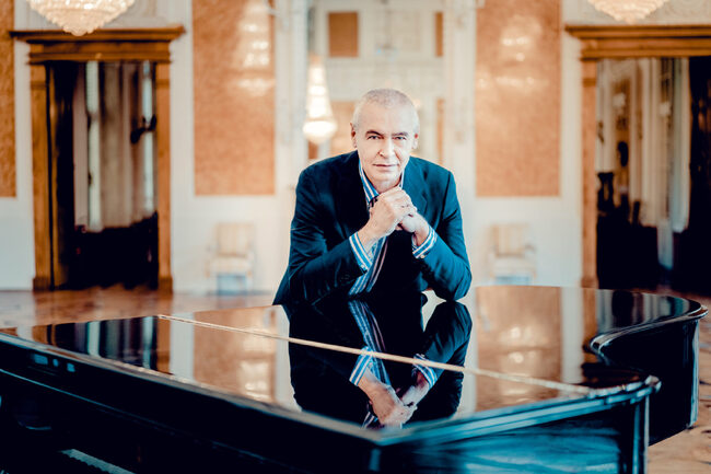 Pianist Ivo Pogorelich to Perform with Sofia Philharmonic